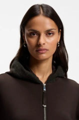 XS