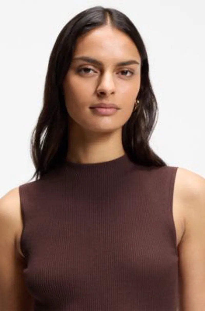 XS