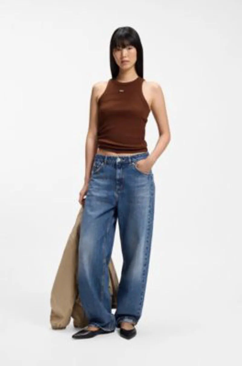 XS