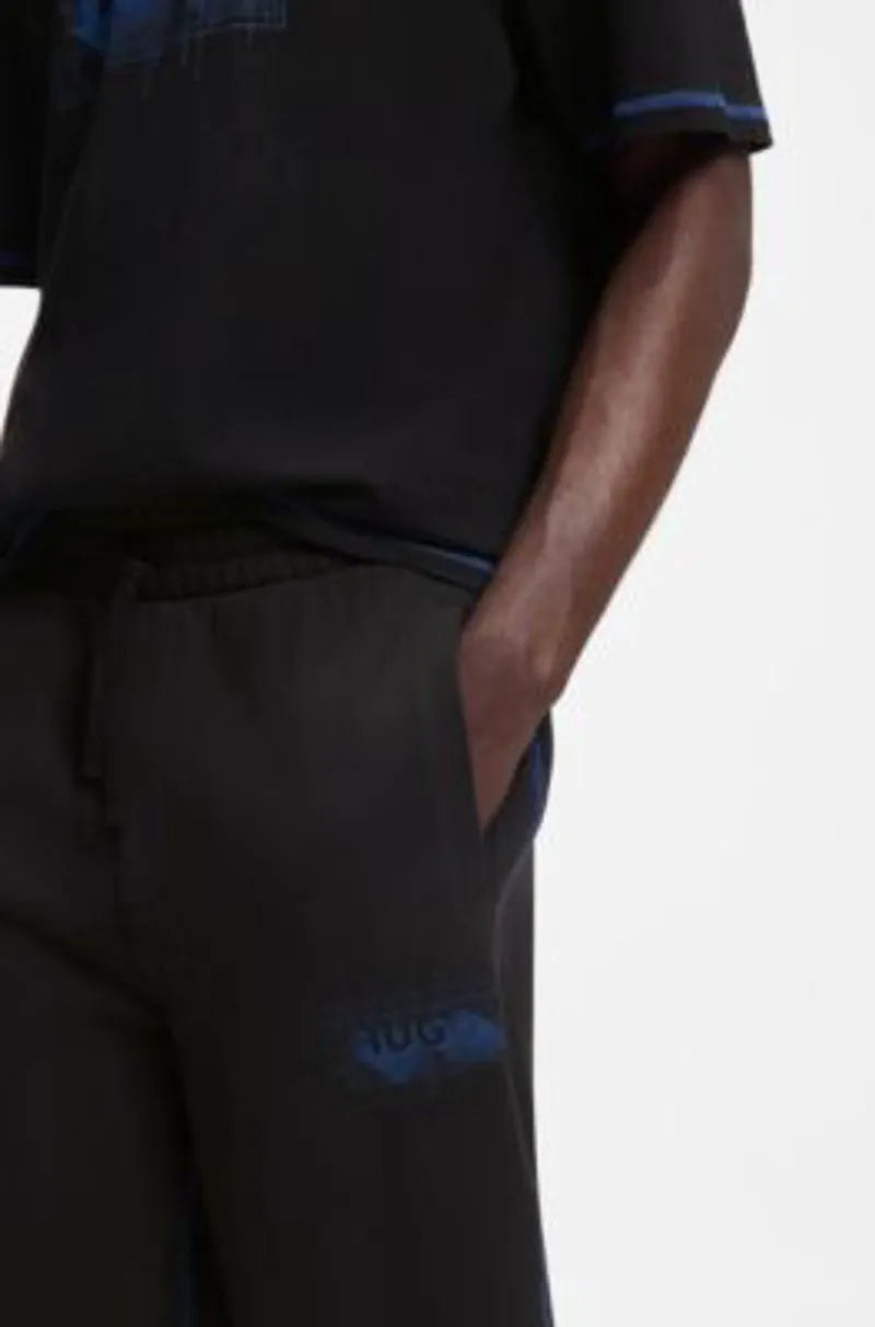 XS