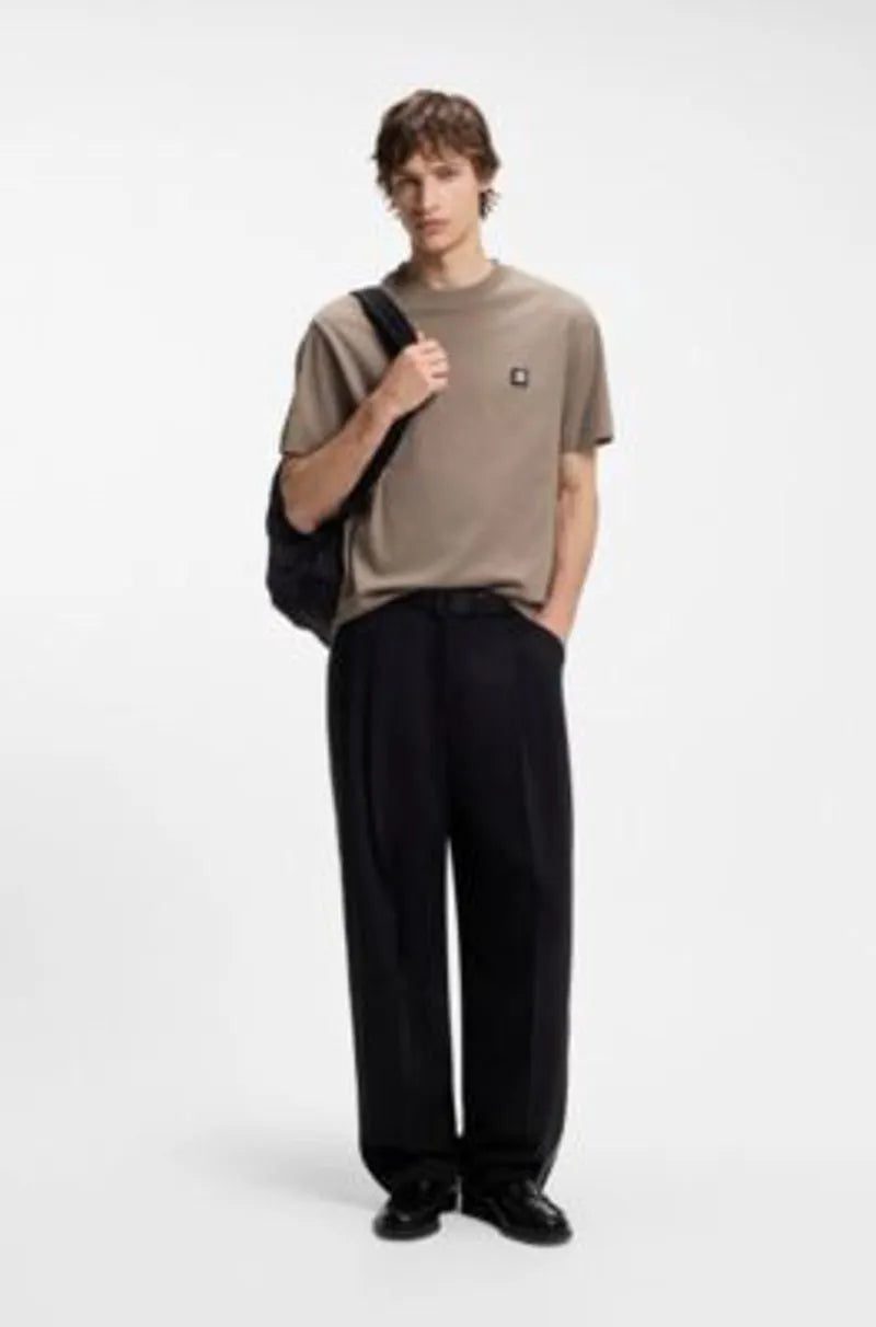 XS