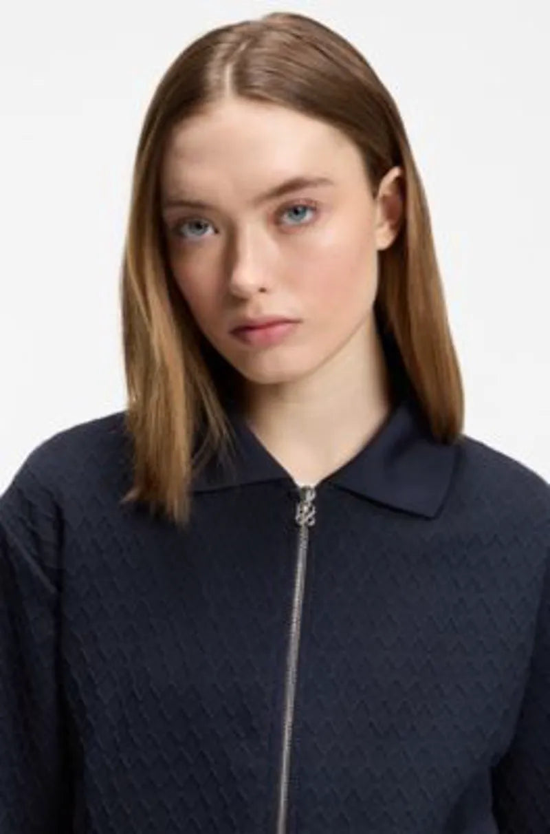XS