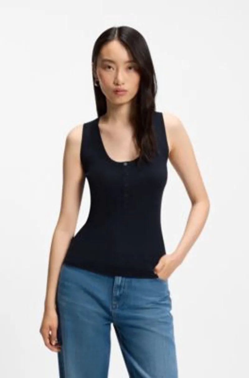XS